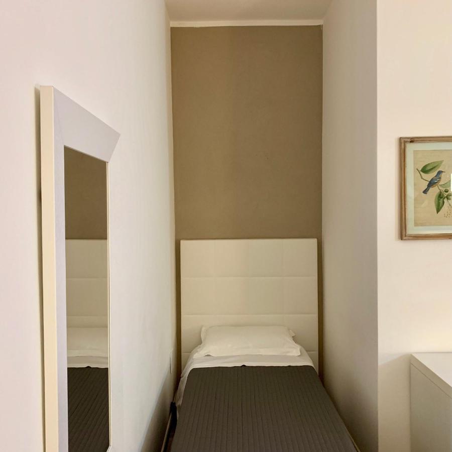 Aquarama Rooms & Apartments Torre Squillace Extérieur photo