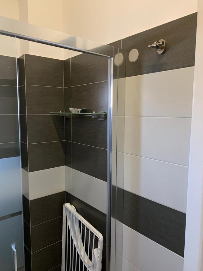 Aquarama Rooms & Apartments Torre Squillace Extérieur photo