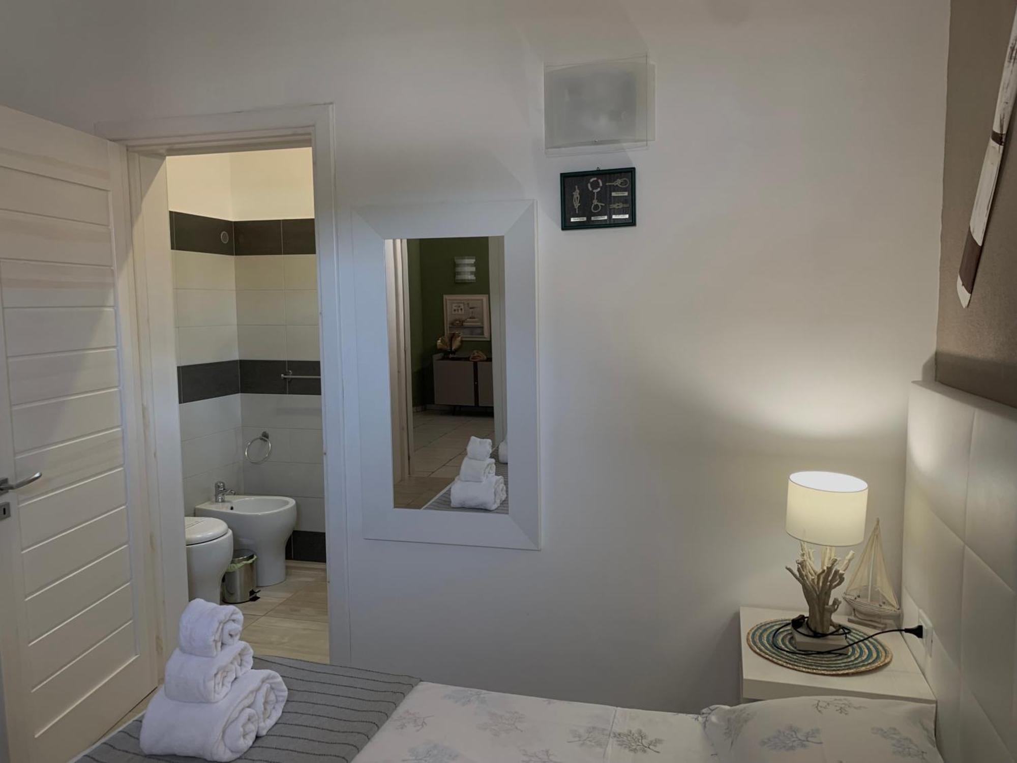 Aquarama Rooms & Apartments Torre Squillace Extérieur photo