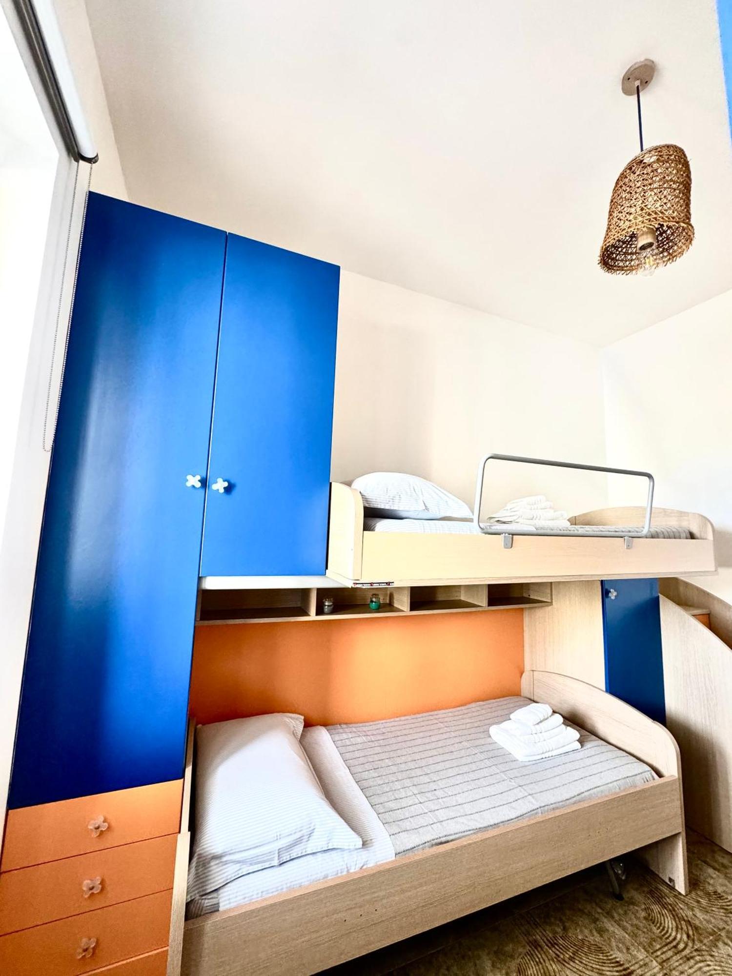 Aquarama Rooms & Apartments Torre Squillace Extérieur photo